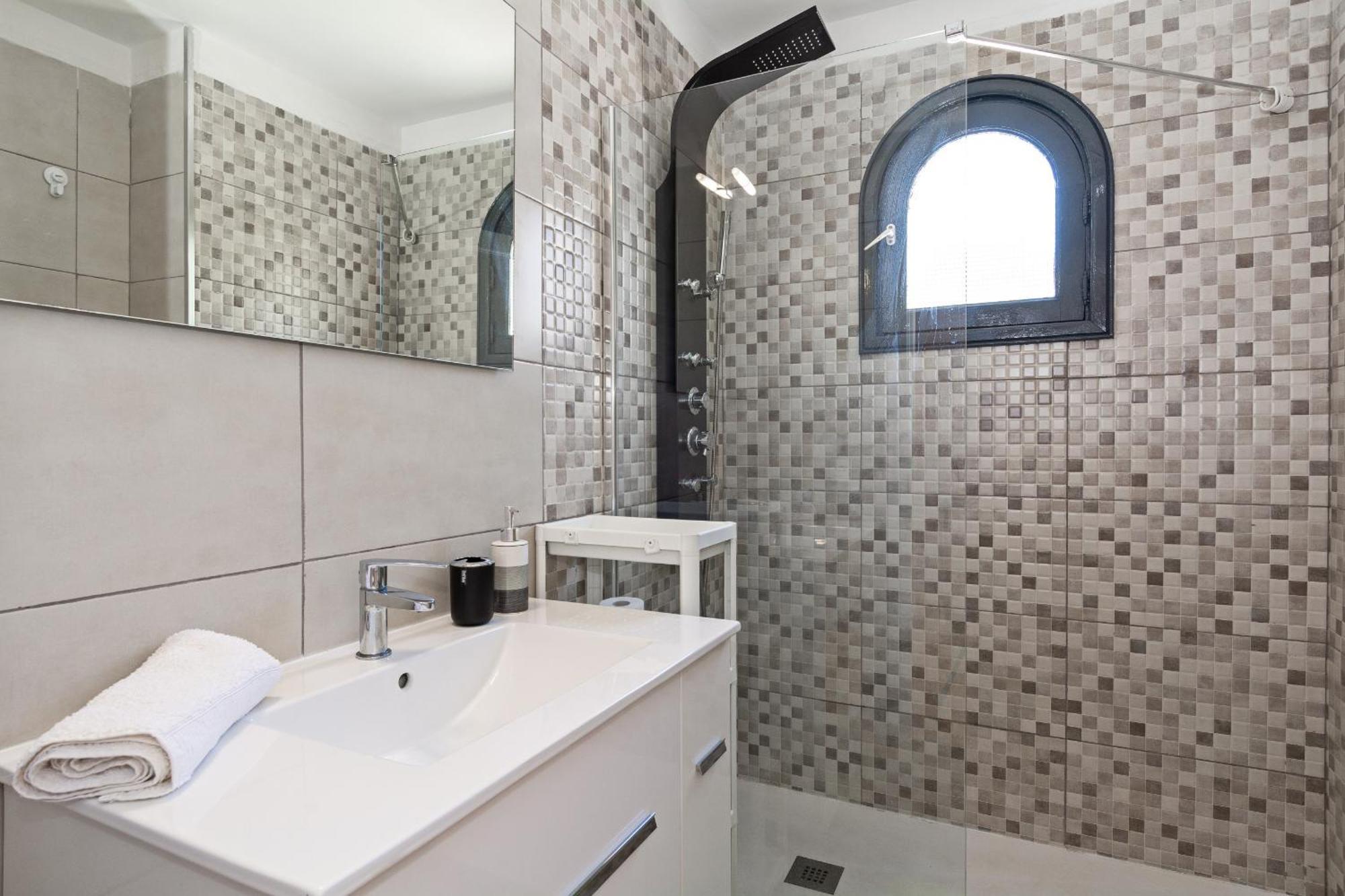 Apartment Casa Ayram With Private Terrace & Pool Next To Costa Teguise