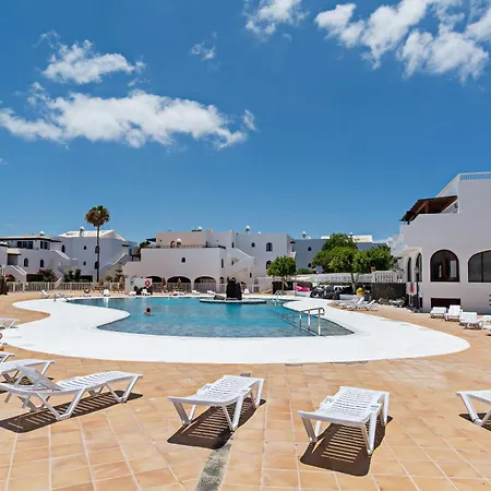 Casa Ayram With Private Terrace & Pool Next To Beach Costa Teguise Exterior foto