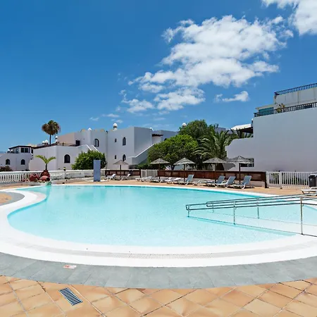 Casa Ayram With Private Terrace & Pool Next To Beach Costa Teguise Exterior foto