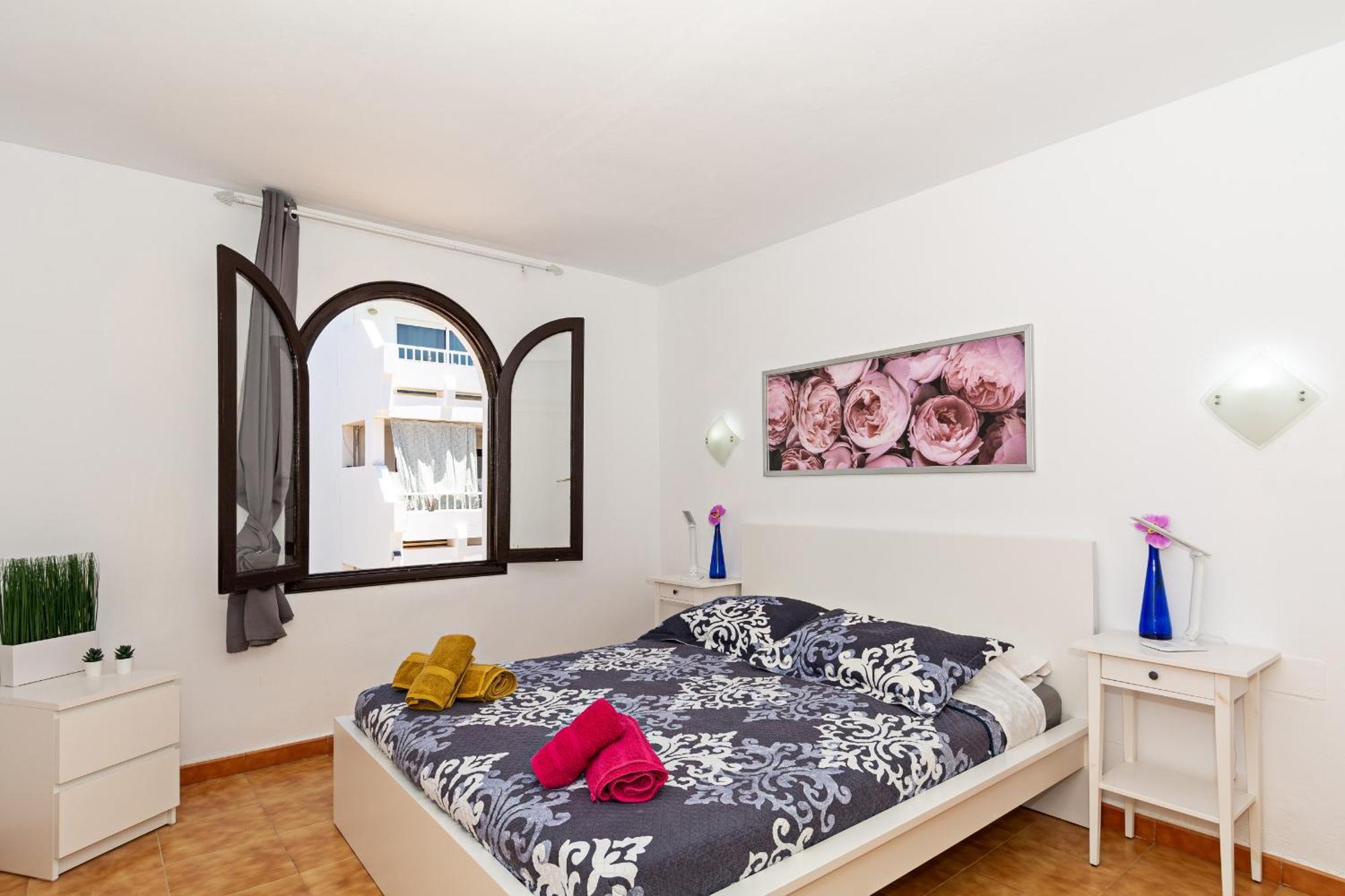 Casa Ayram With Private Terrace & Pool Next To Appartement *
