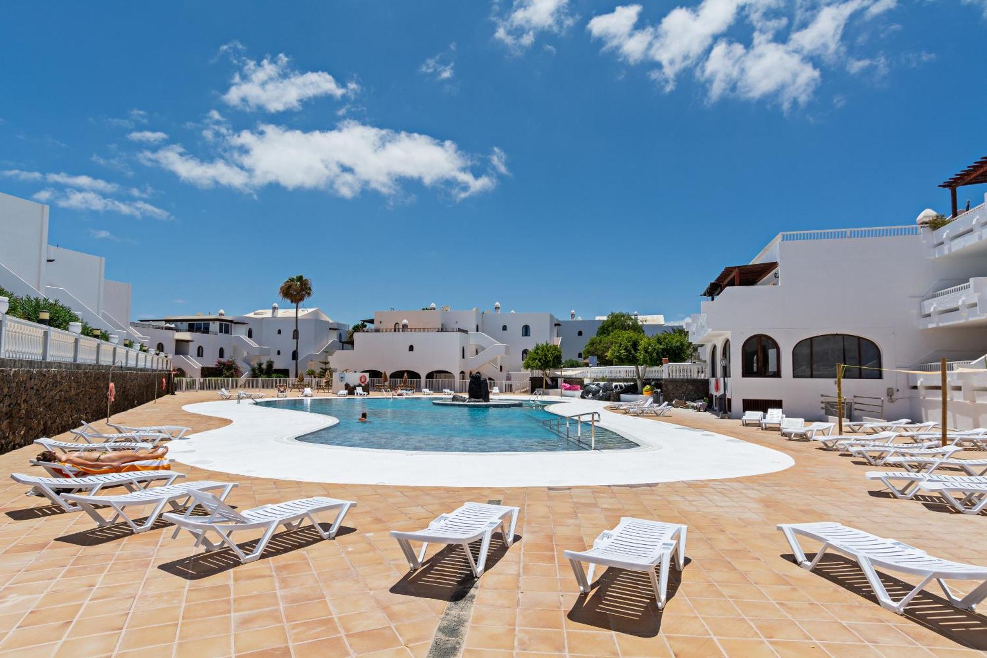 Casa Ayram With Private Terrace & Pool Next To